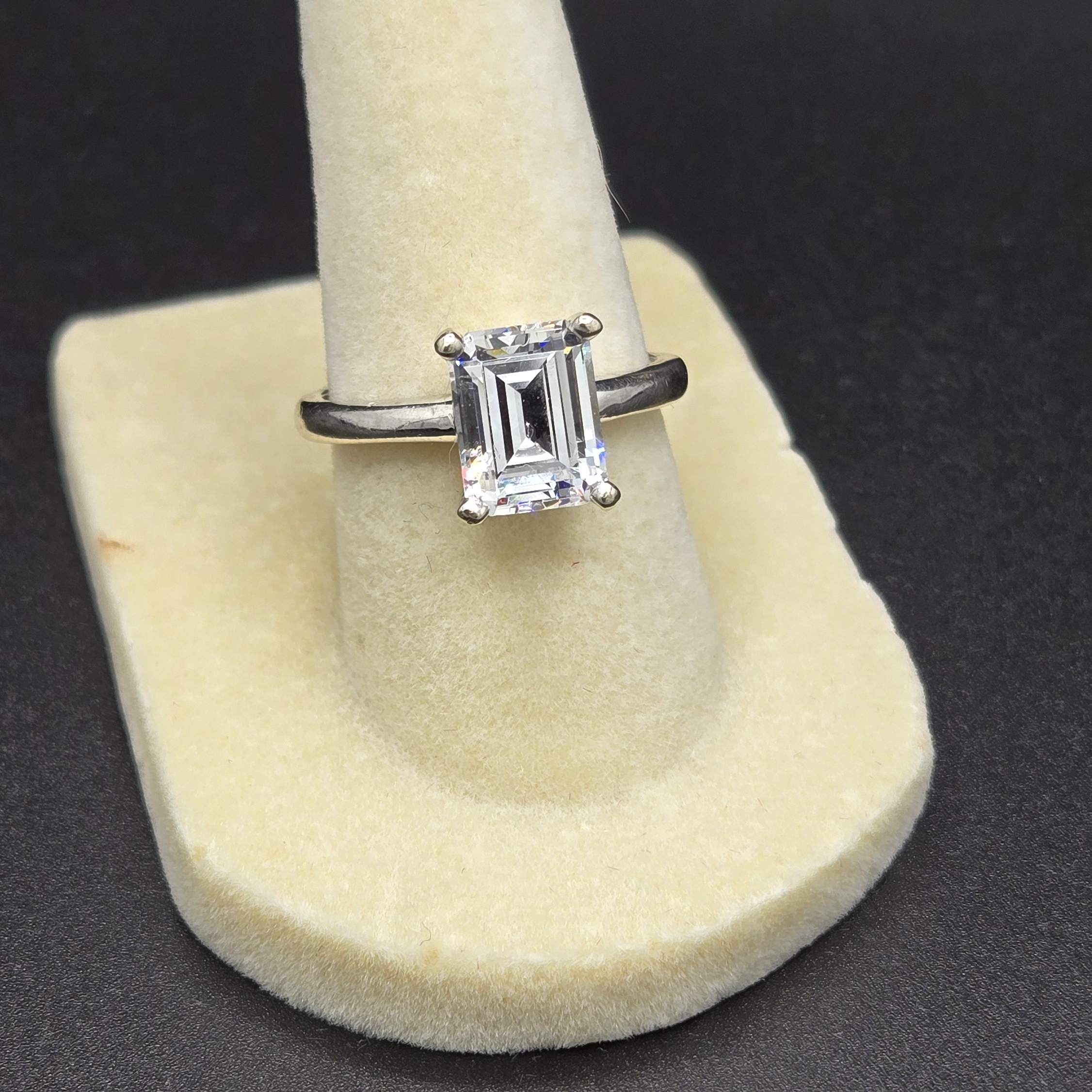 Diamond Nexus Simulated Diamond 262 Ct 14k Whote Gold